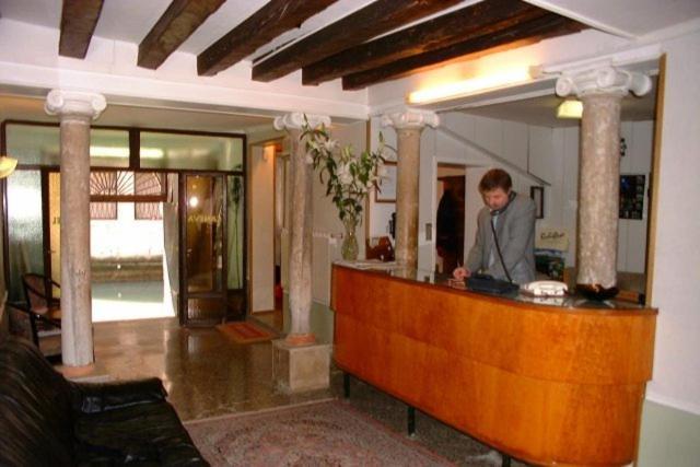 Hotel Caneva Venecia